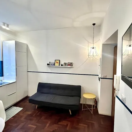 Modern Flat San Giovanni - 아파트 *