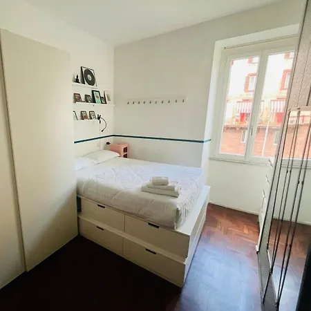 Modern Flat San Giovanni -