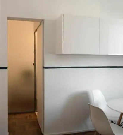 Modern Flat San Giovanni - 아파트 *