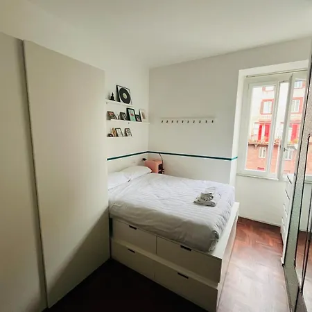 Modern Flat San Giovanni -